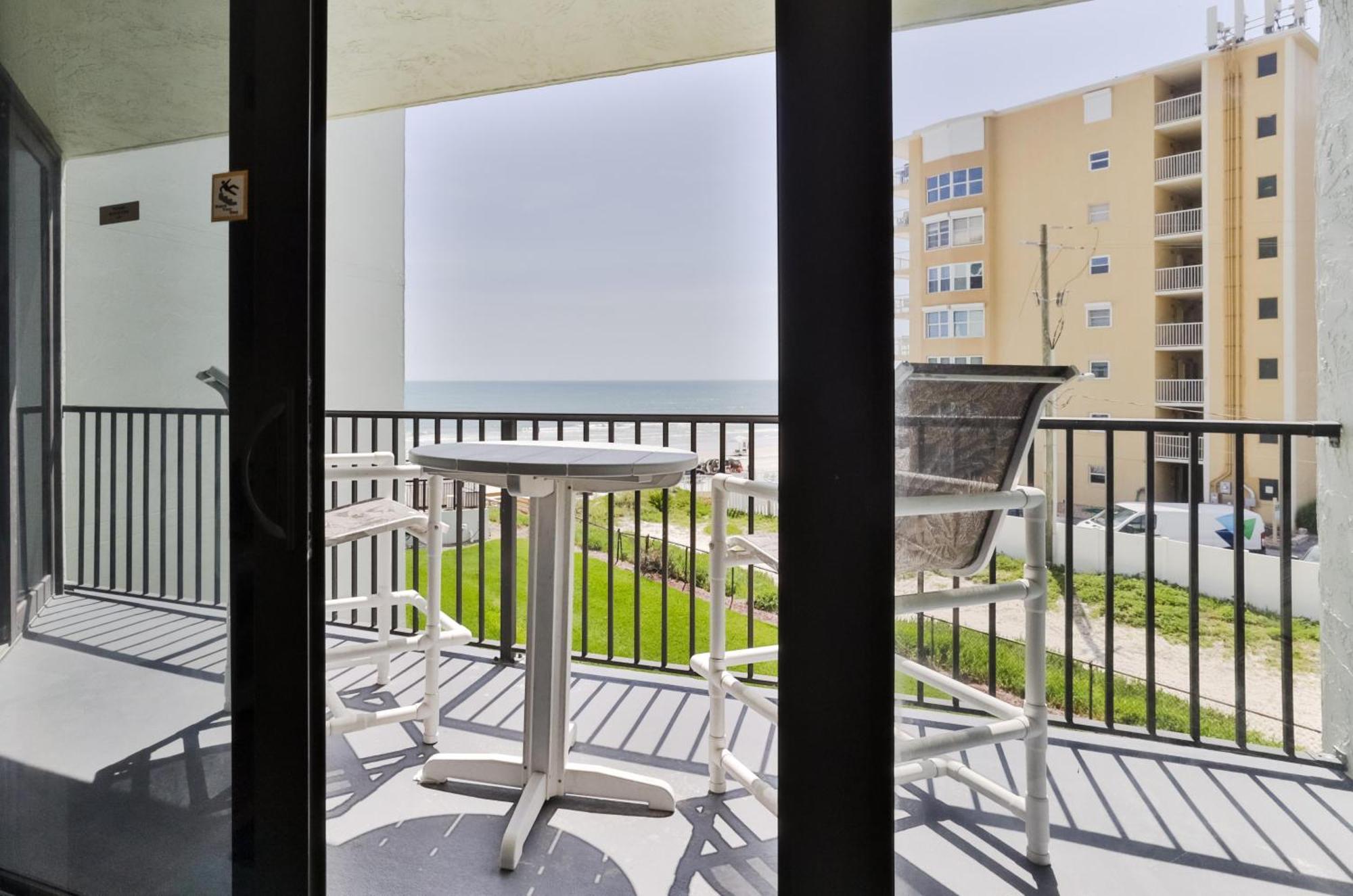 1 Bedroom -1 Bath With Ocean Views At Ocean Trillium 302 New Smyrna Beach Ngoại thất bức ảnh